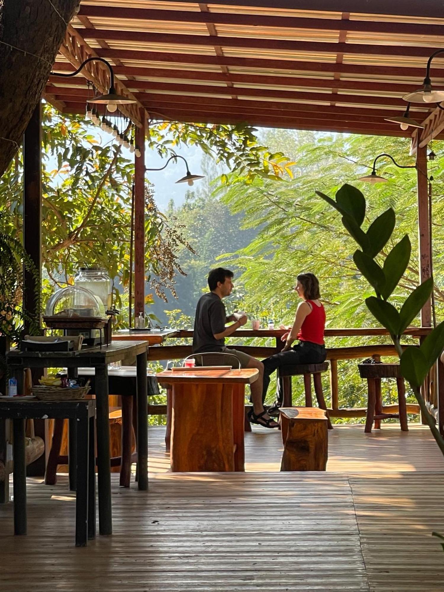 Baanrai Khunya บ้านไร่คุณย่า Ban Huai Maenam Noi Exterior photo